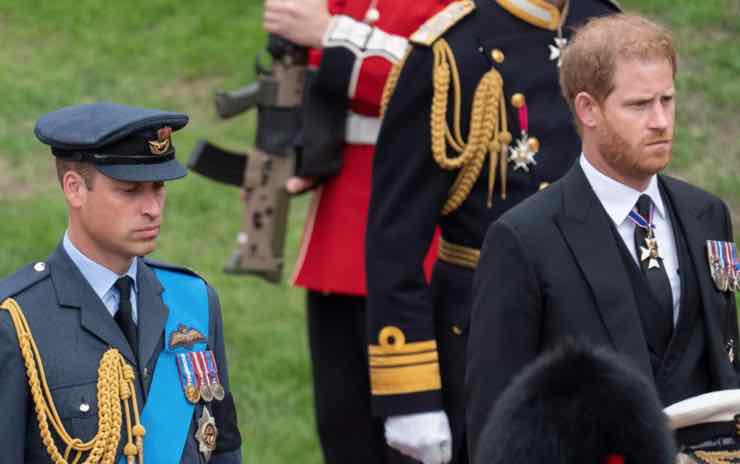 principe-william-principe-harry-funerale-solospettacolo.it