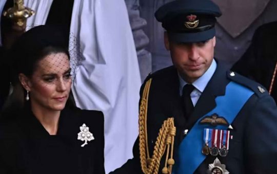 kate-middleton-principe-william-veglia-regina-solospettacolo.it