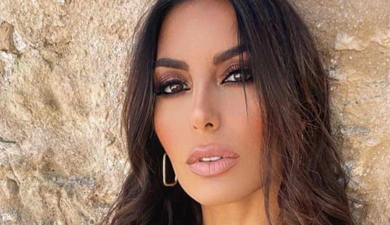 Elisabetta Gregoraci operazione- Solospettacolo