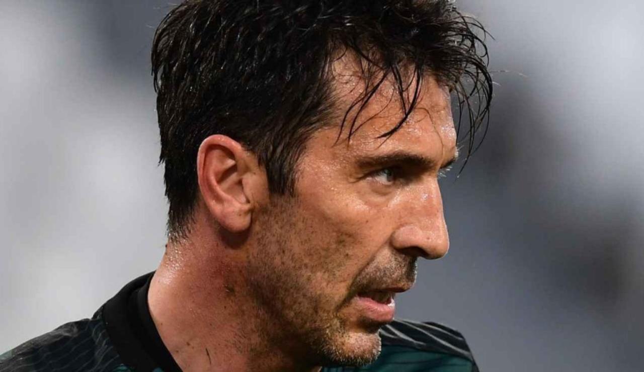 Gigi Buffon tradimento- Solospettacolo