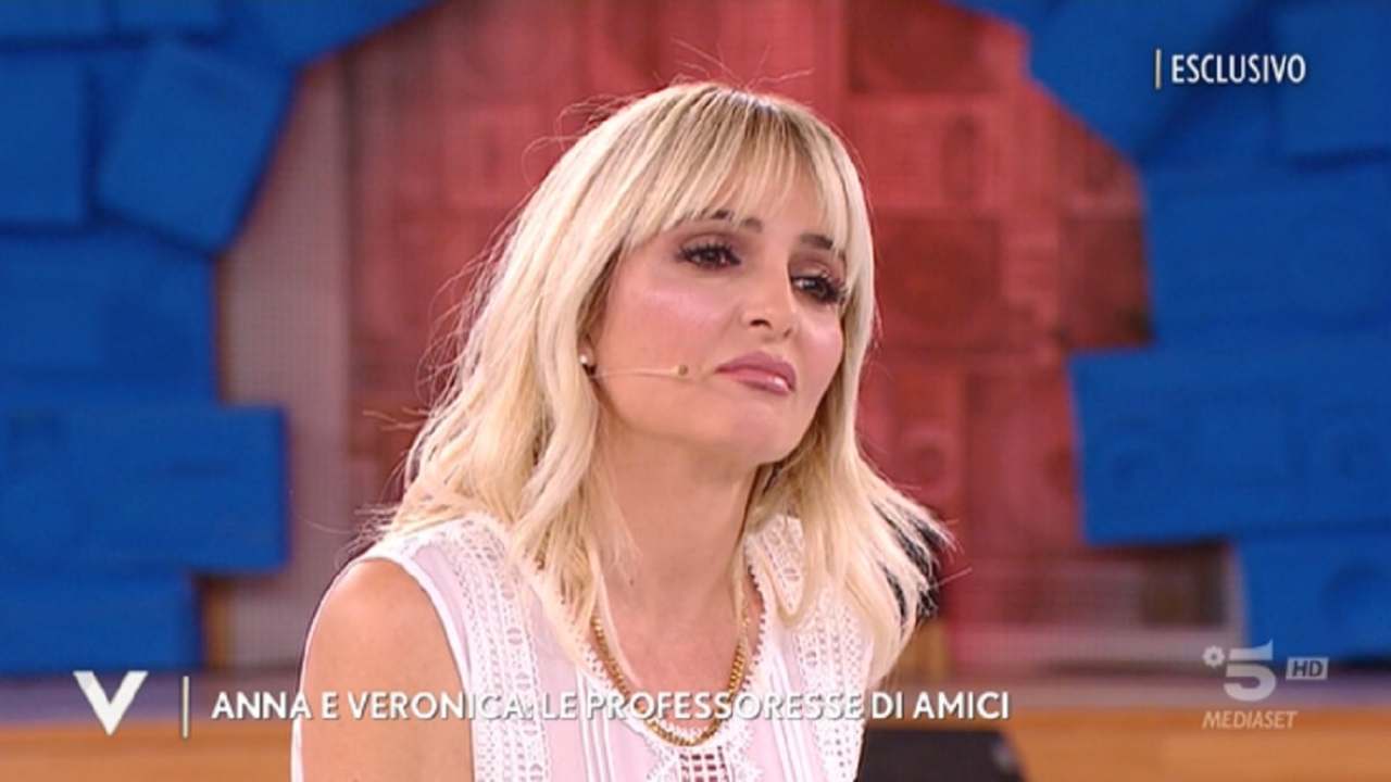 VeronicaPeparini-Fuori-cast-amici-Solospettacolo.it