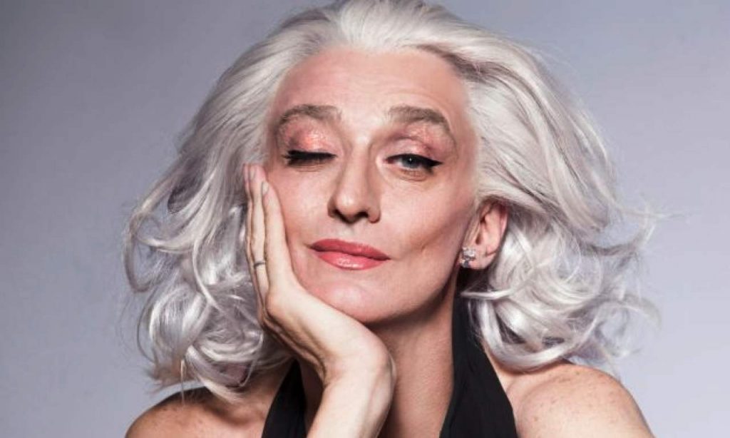 Drusilla Foer, spunta la foto a 20 anni faceva girare la testa a chiunque Solospettacolo.it