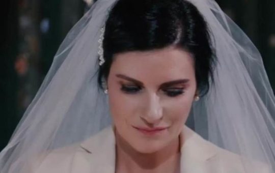 laura pausini sposa-Solospettacolo