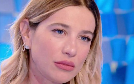 Clizia-Incorvaia-tra-rifiuti-Solospettacolo.it