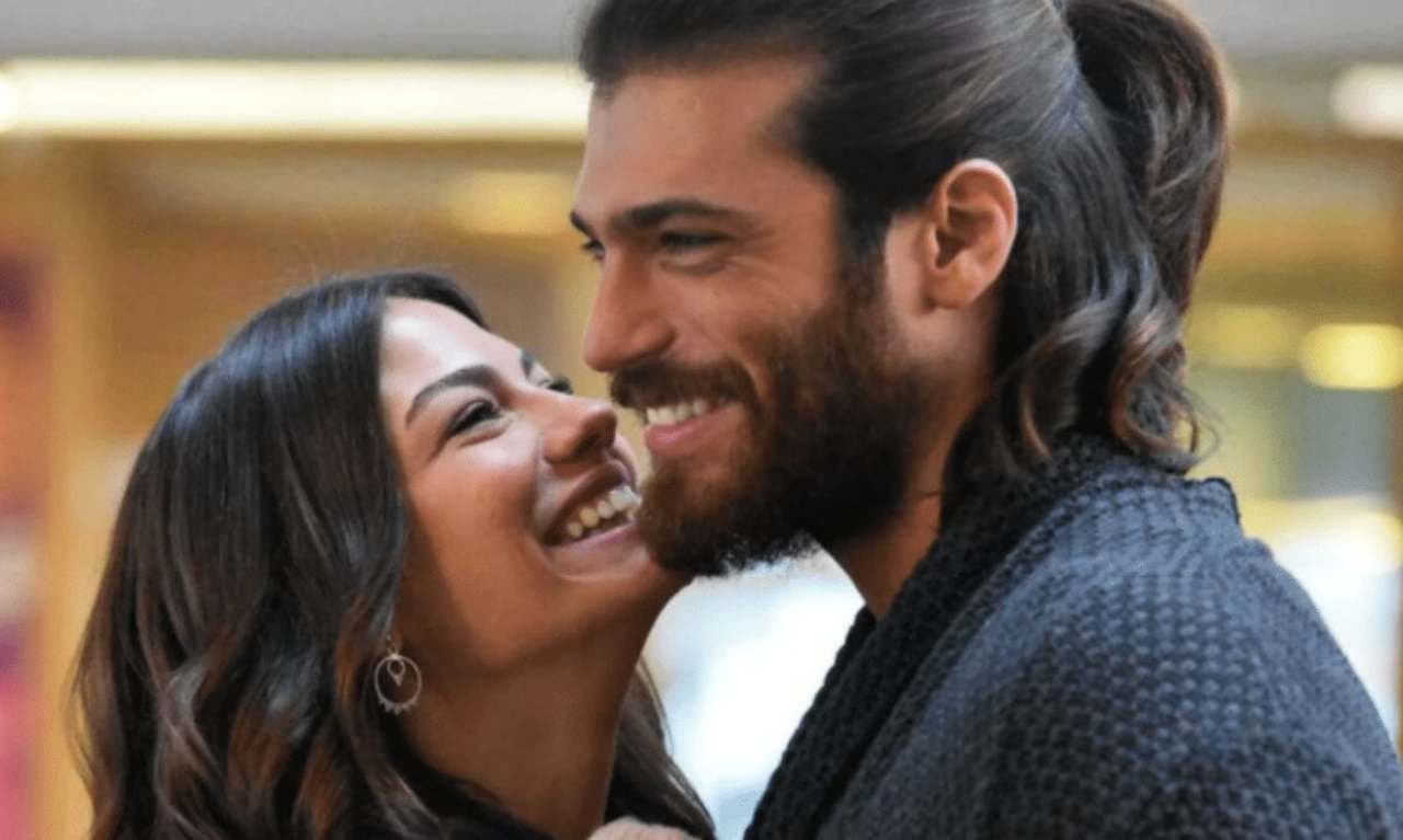 Daydreamer, Can Yaman e Demet Ozdemir - solospettacolo.it