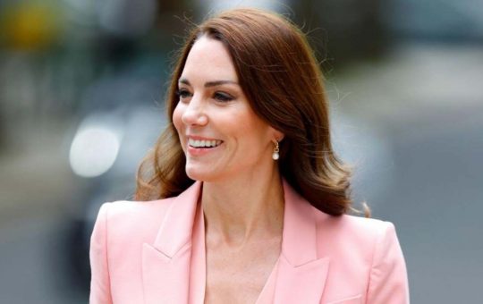 Kate-middleton-mamma-Spietata-Solospettacolo.it