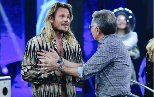 daniel nilsson bonus capelli tagliati-Solospettacolo