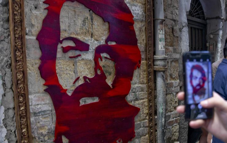 Murale dedicato a Bud Spencer a Napoli - SoloSpettacolo.it