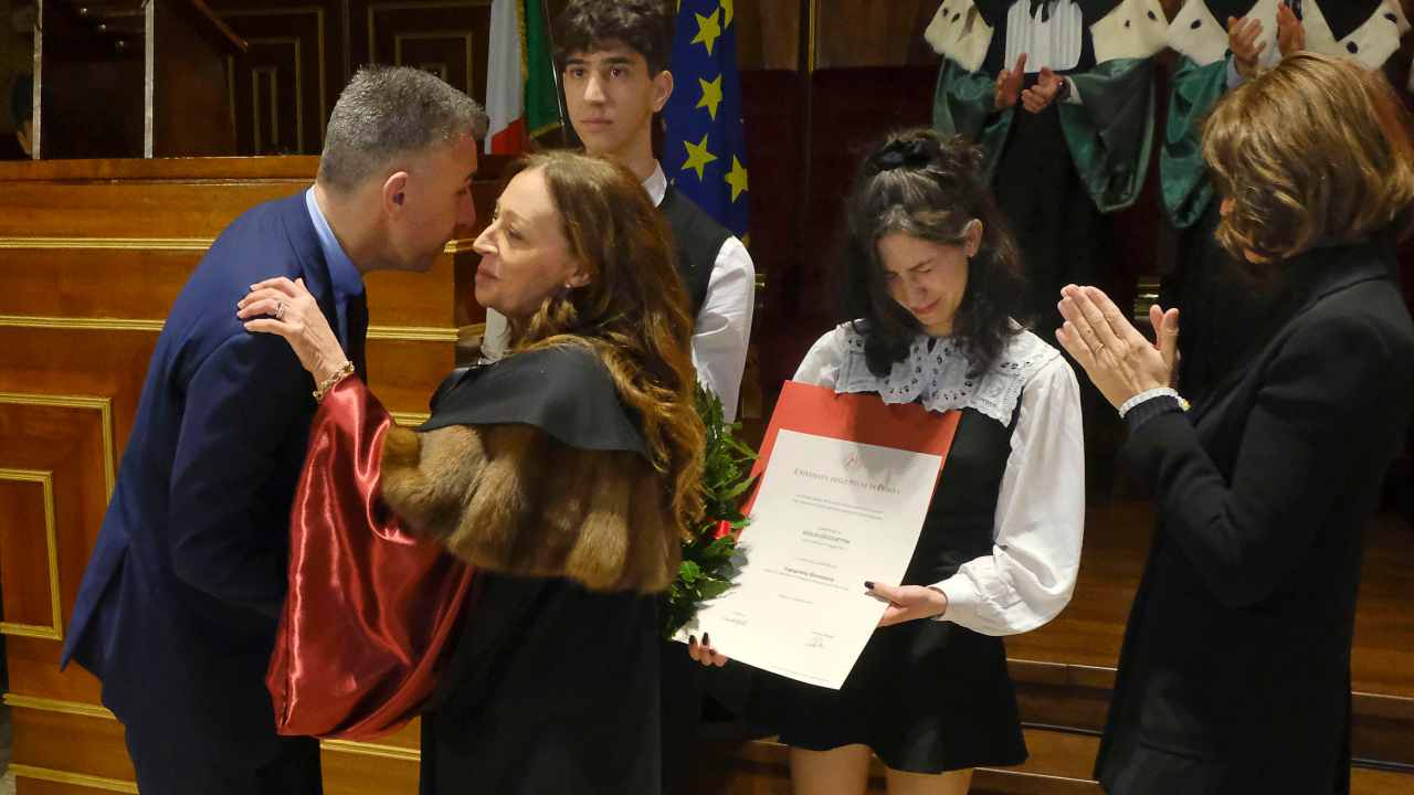 Laurea postuma a Giulia Cecchettin - SoloSpettacolo.it